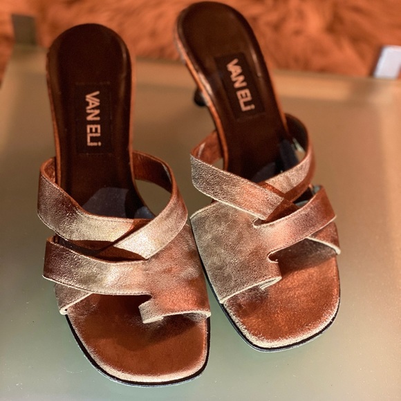 vaneli yalena sandal